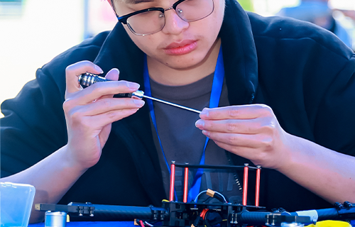 学员参加职业技能竞赛